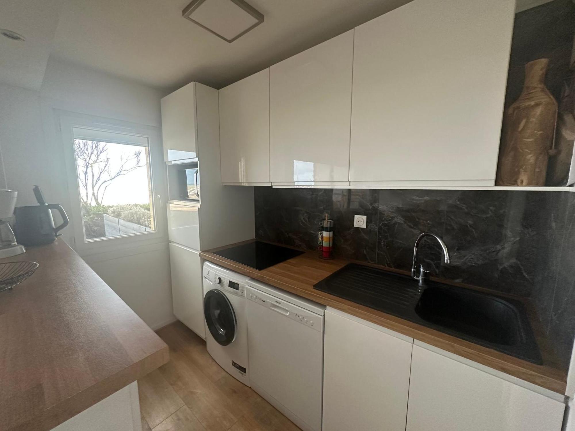 Appartement 2P, Rez-De-Jardin, Acces Plage, Animaux Ok, Parking, Internet Inclus - Fr-1-487-355 Cabourg Eksteriør bilde